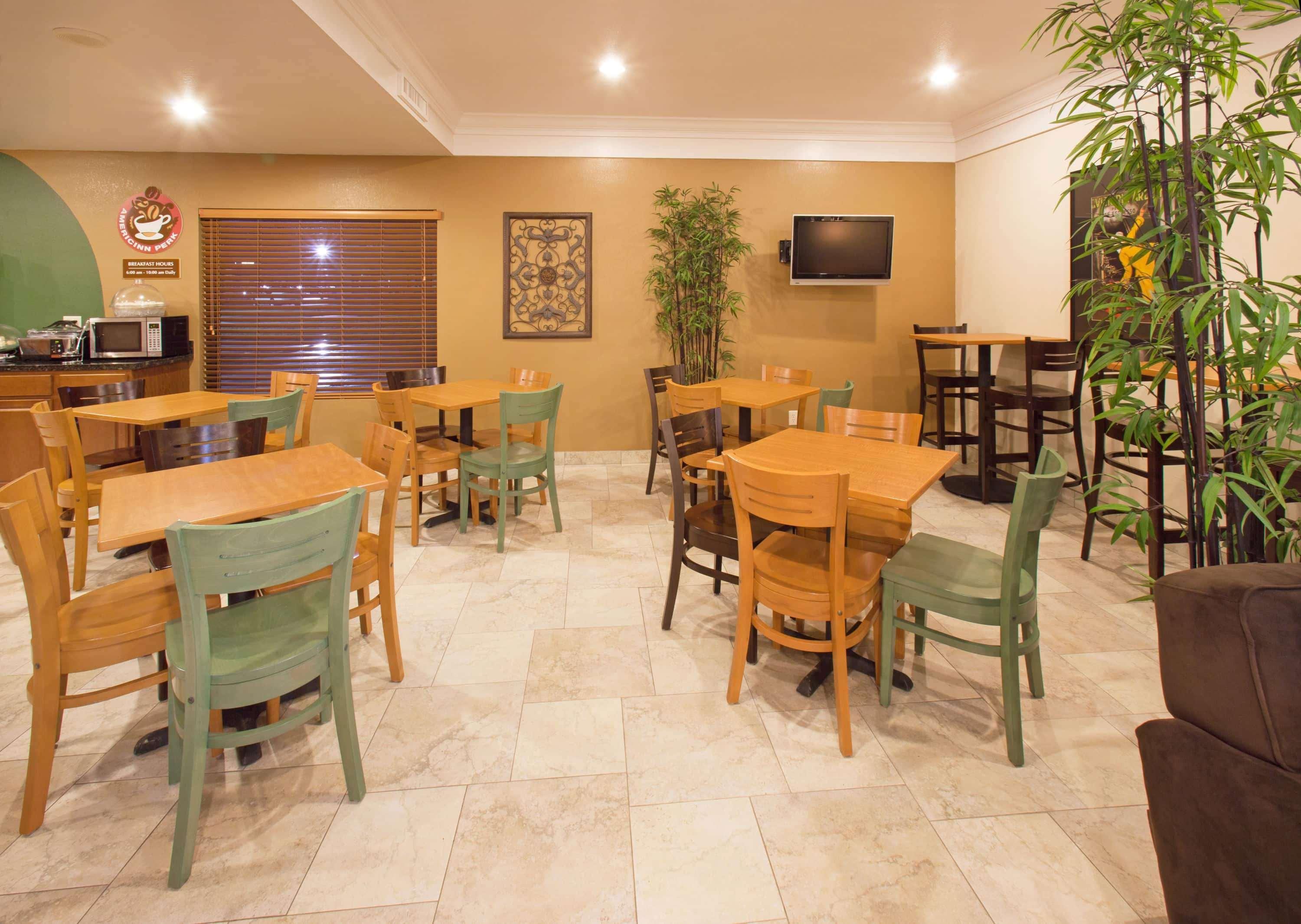 Americinn By Wyndham Johnston Des Moines Urbandale Εξωτερικό φωτογραφία