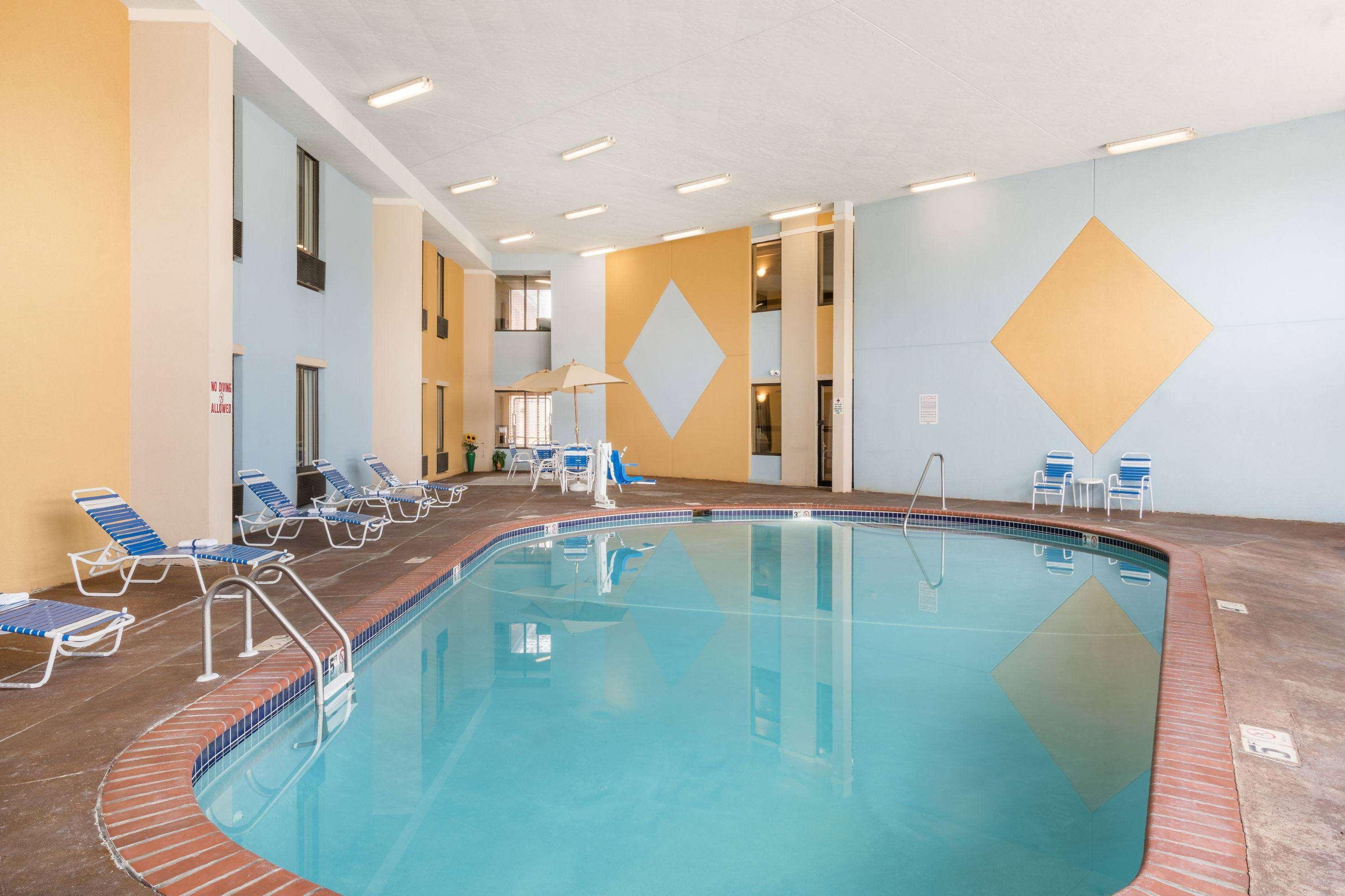 Americinn By Wyndham Johnston Des Moines Urbandale Εξωτερικό φωτογραφία