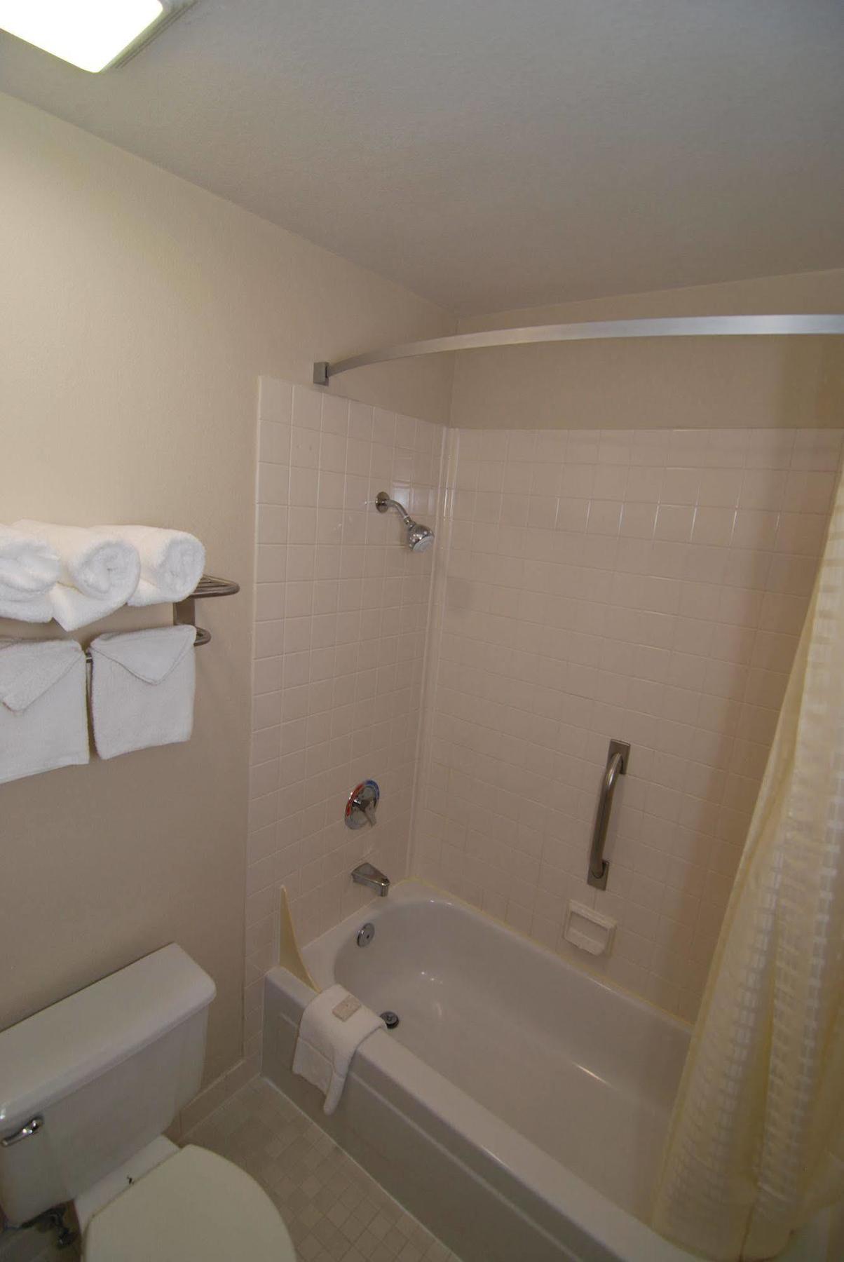 Americinn By Wyndham Johnston Des Moines Urbandale Εξωτερικό φωτογραφία