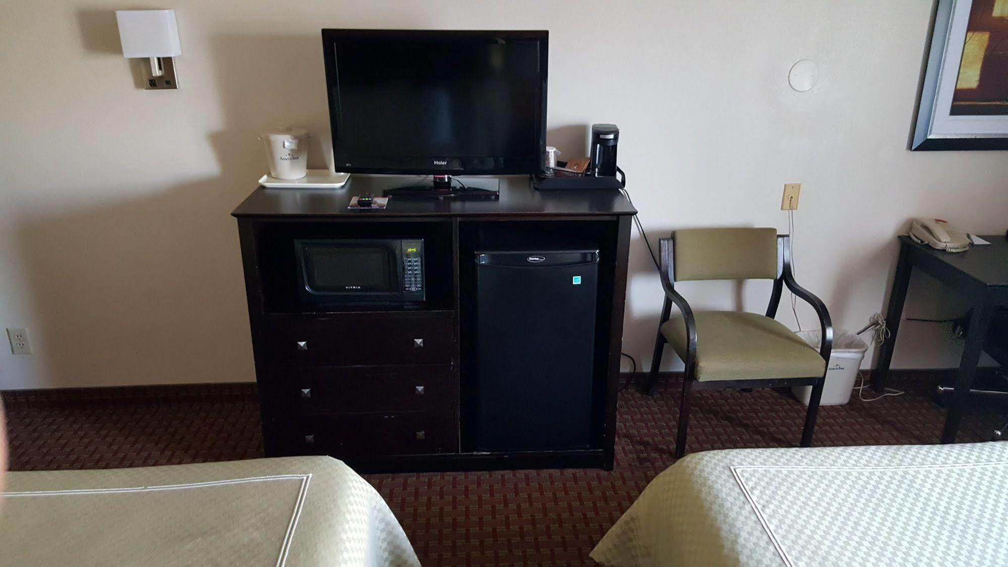 Americinn By Wyndham Johnston Des Moines Urbandale Εξωτερικό φωτογραφία